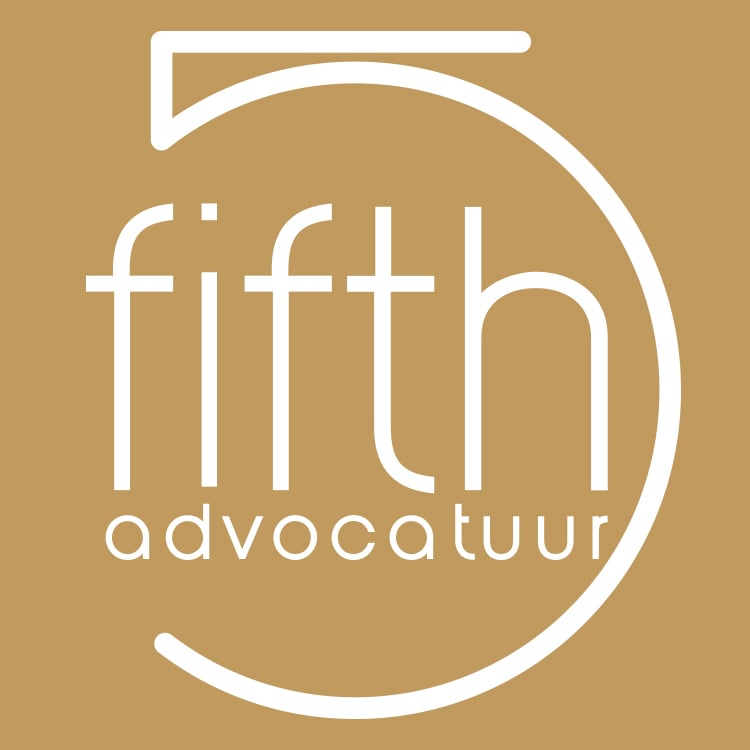 Logo design featuring the text "fifth advocatuur" in a circular layout on a gold background.