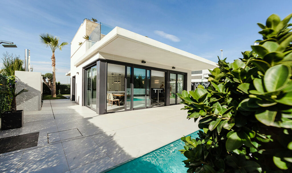 Buying Property in the UAE Through a Company | GLE News